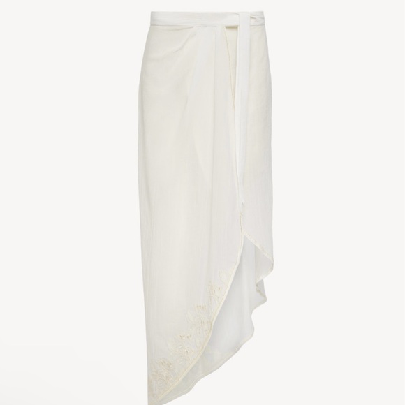 La Perla matching swim top and Sarong . - Picture 4 of 6